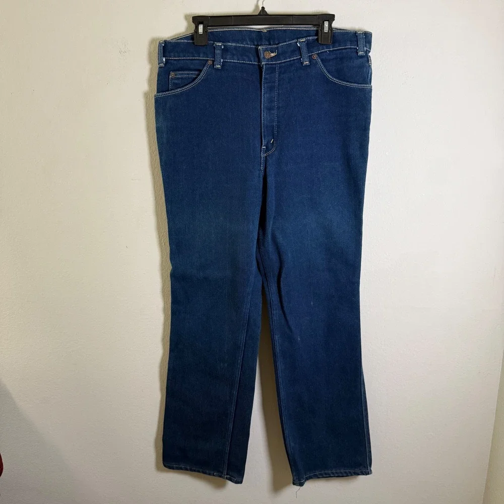 Vintage Levis 205-2019 blue Tab Jeans Mens 38x32 Straight Leg Made in USA